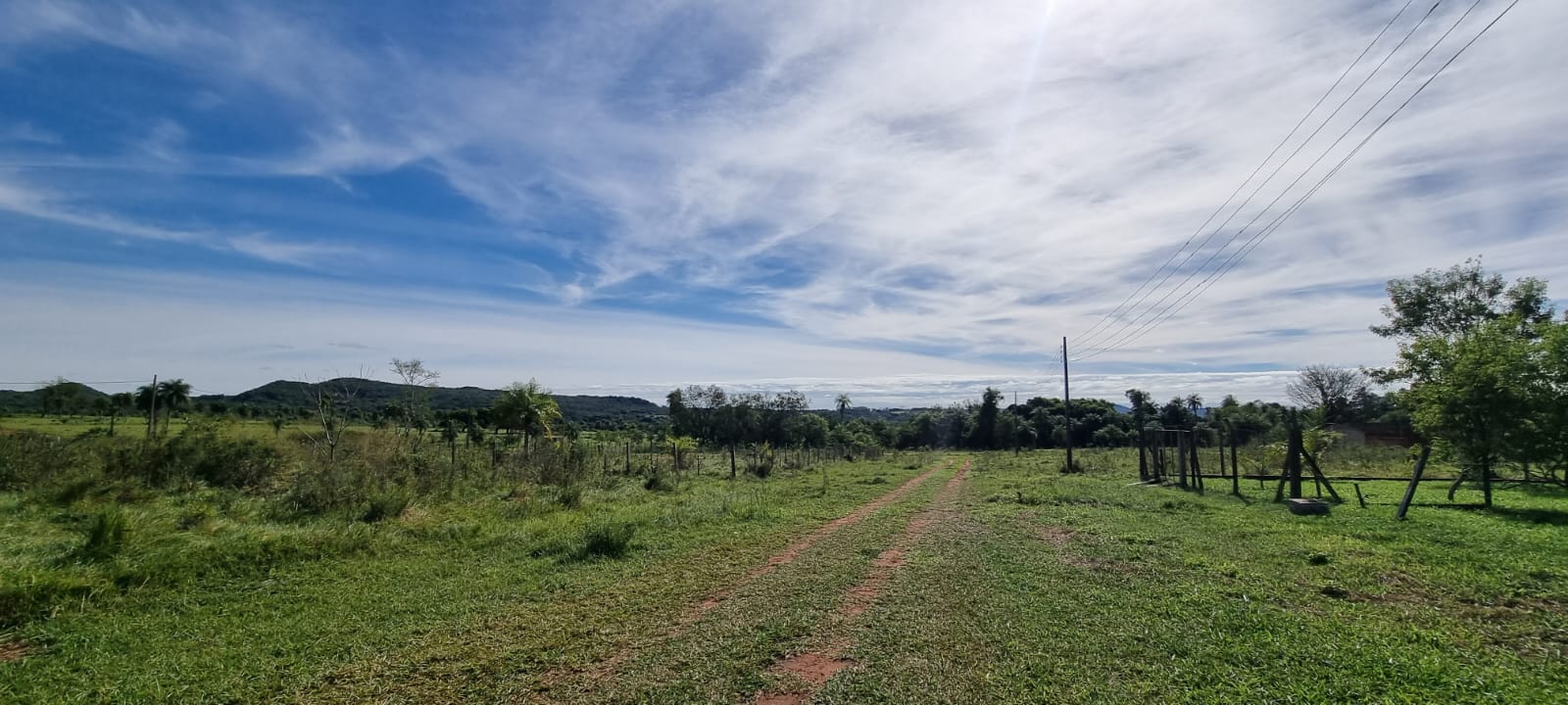 VENDO  GRAN TERRENO CON CASA — foto 3