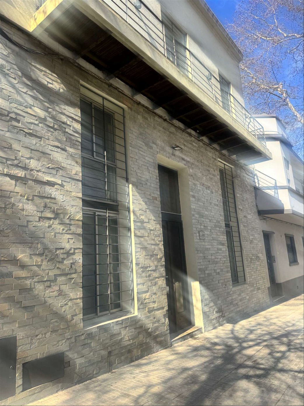 Apartamento de 2 dormitorios con patio exclusivo, parrillero y piscina