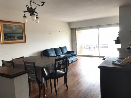 Apartamento Venta Carrasco 2 Dormitorios Y Servicio