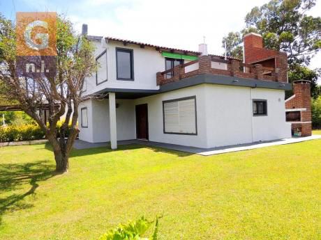 Casa En Piriápolis (los ángeles)