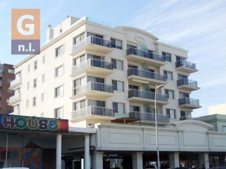 Apartamento En Piriápolis (piriápolis Centro)