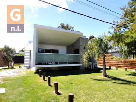 Casa En Piriápolis (los ángeles)