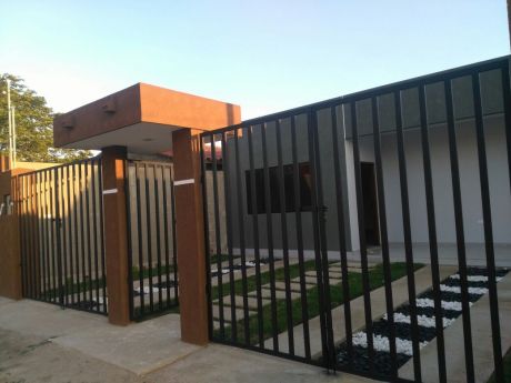 Hermosa Casa En Venta A Estrenar En Urb. Valle Aqualand
