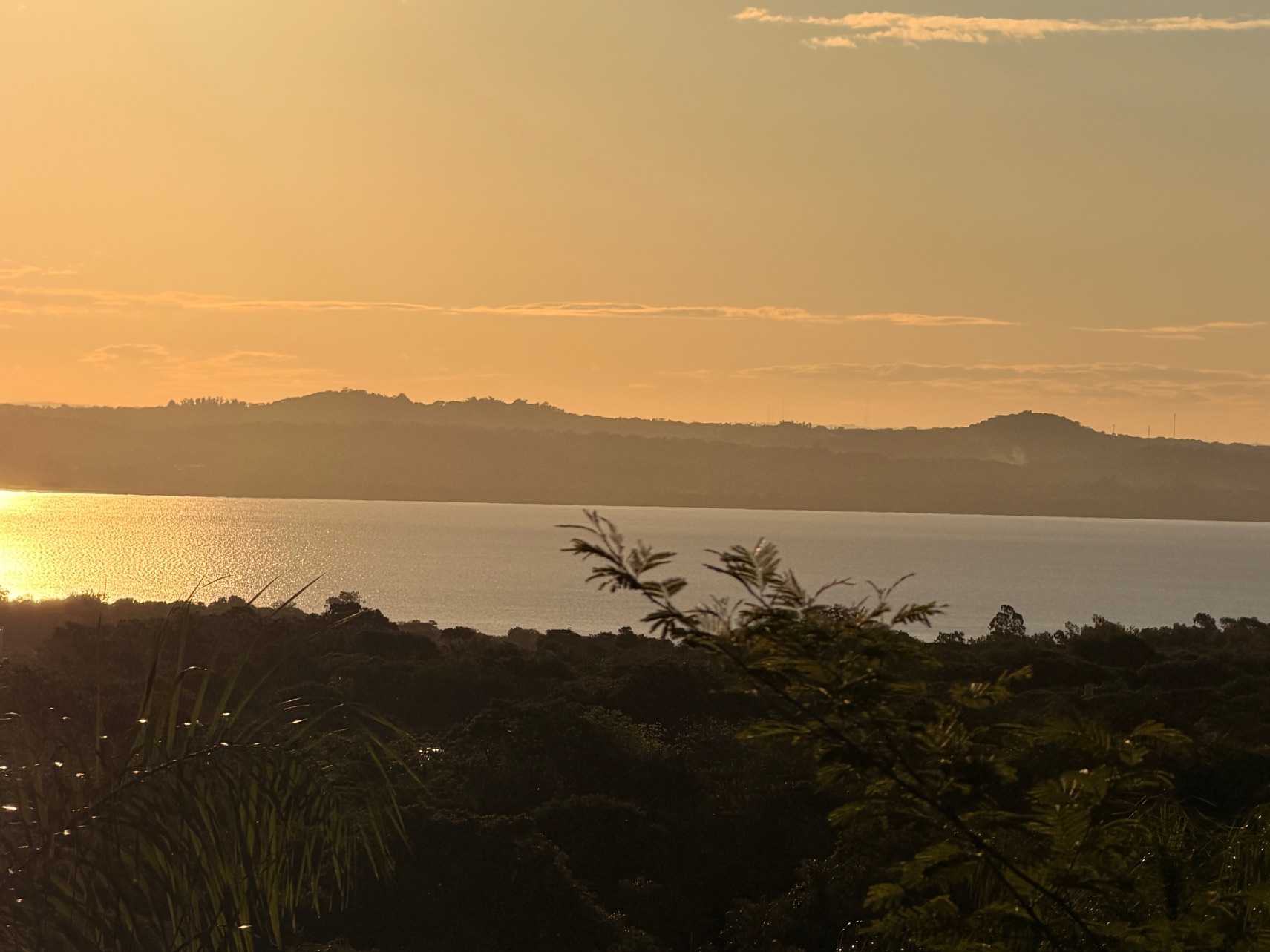 Hermoso Terreno Alto A Pasos De Tava Glamping Con Vista Panorámica Al Lago — foto 2