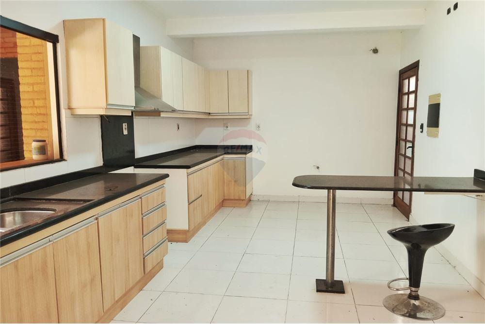 ALQUILO CASA EN BARRIO CERRADO EN LUQUE — foto 3