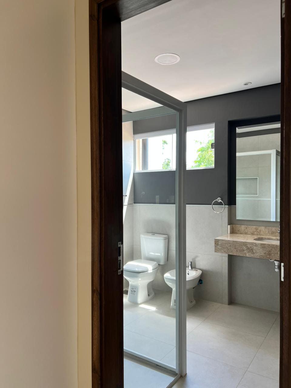 ALQUILO DUPLEX EN LUQUE JARDIN DE ORO — foto 2