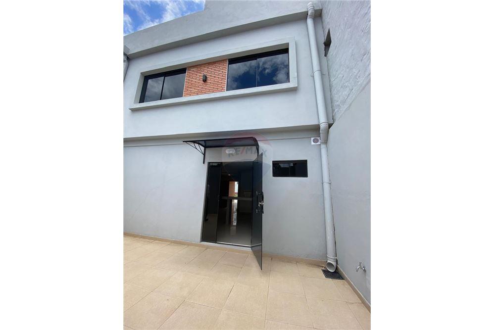 ALQUILO DUPLEX A ESTRENAR EN LUQUE — foto 3