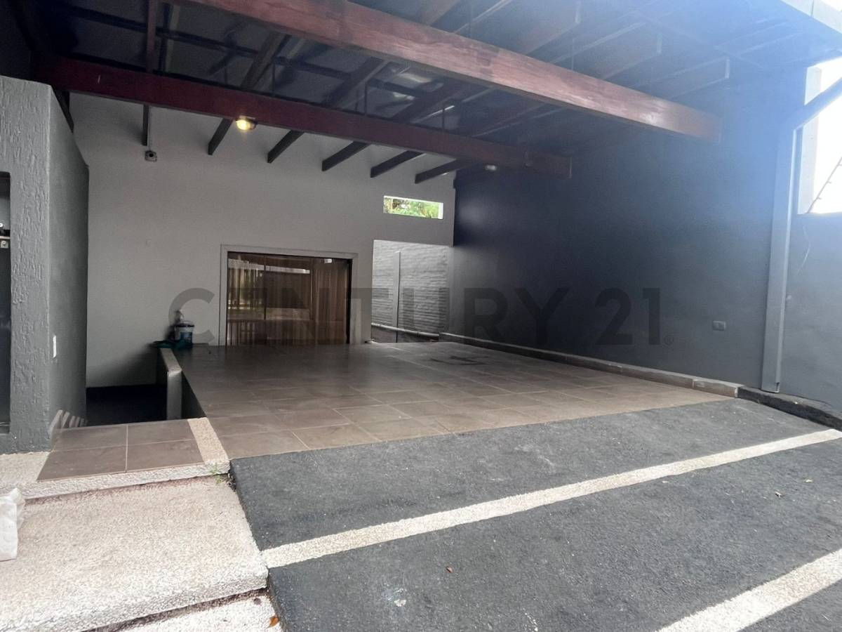 EN ALQUILER - CASA A MEDIA CUADRA DEL CIT — foto 3