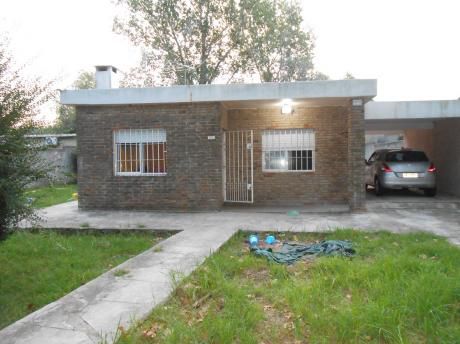 Buen Inmueble De Sólida Construcción!!