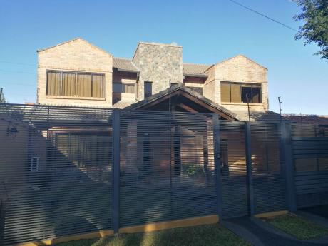 Vendo Casa En Lambare. Zona Hipermercado El Pueblo