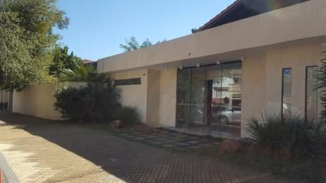 Casa Ideal Para Oficina O Vivienda En Las Mercedes