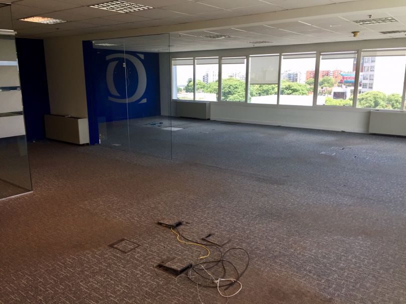 LINDA OFICINA DE 123m2 EN WTC PISO 6