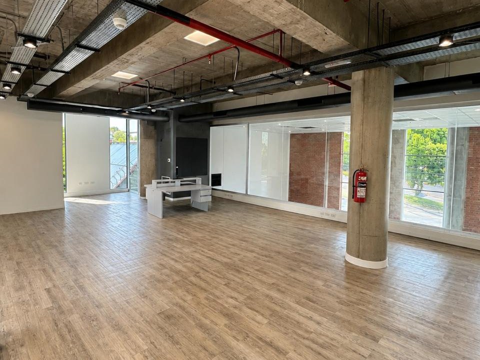 ALQUILO OFICINA CORPORATIVA DE 100 M2 EN BARRIO MCAL. LÓPEZ, ASUNCIÓN — foto 3