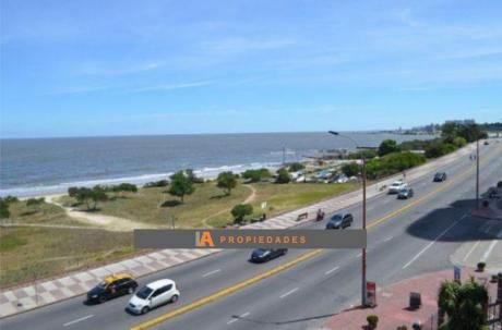 Sobre Rbla De Malvín - Precioso !! Apto De 65 M2 Edificados