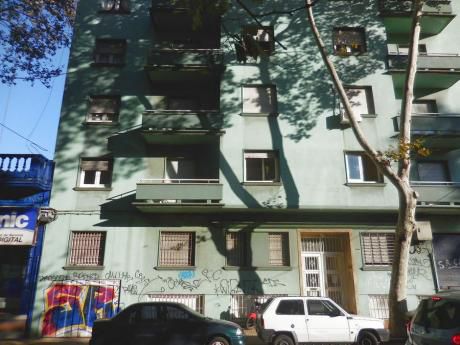 Garaje O Cocheras En Cordón