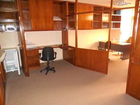 Oficinas En Ciudad Vieja