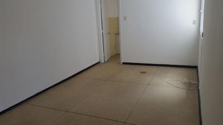 Apartamentos En La Comercial