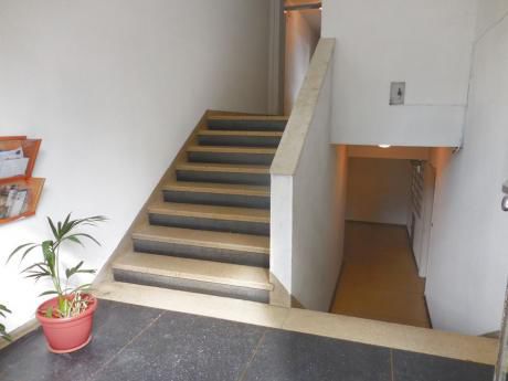 Apartamentos En La Comercial