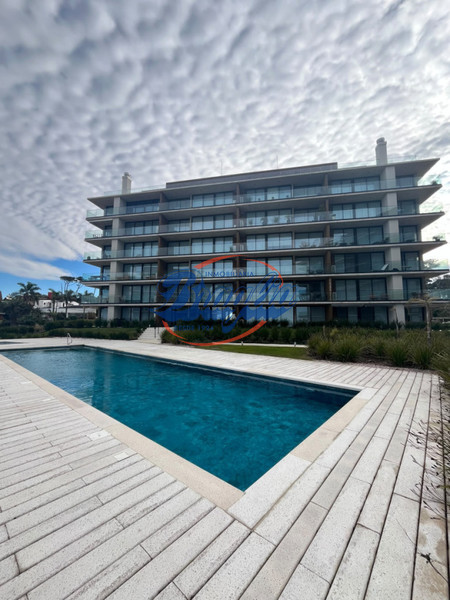 Departamento en alquiler bajo precio de mercado en Pinares