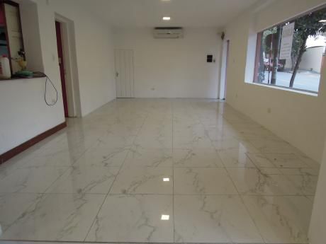 Local Gastronómico De 120 M2 En Barrio Recoleta