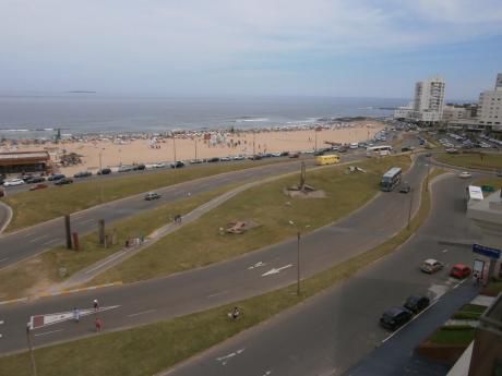 Apartamento En Alquiler 3 Dormitorios