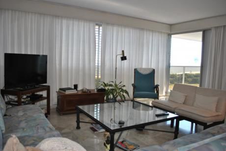 Apartamento En Alquiler 3 Dormitorios