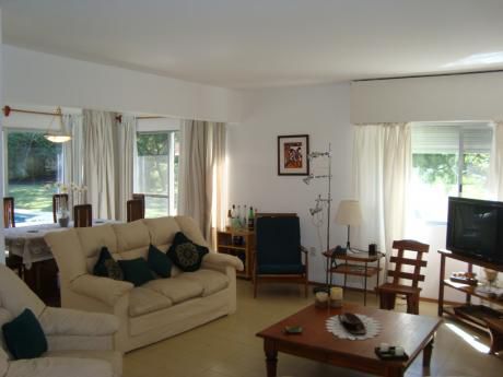 Casa En Alquiler 3 Dormitorios