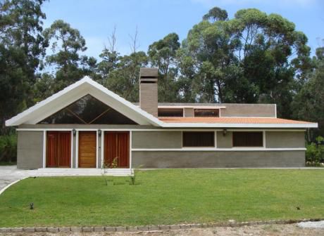 Casa En Venta 4 Dormitorios