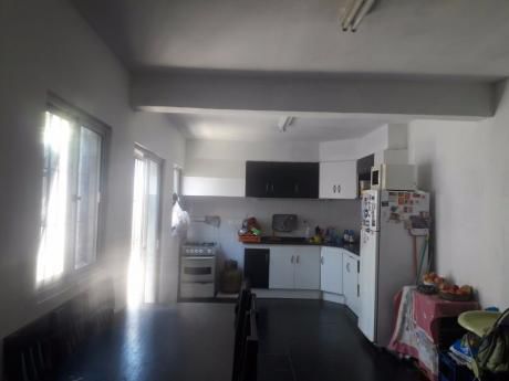 Casa Padron Unico 3d Y 2b En La Union, Reciclada, Con Patio