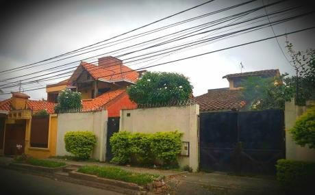 De Ocacion En Venta Casa A 1 Cuadra De La Av. Banzer