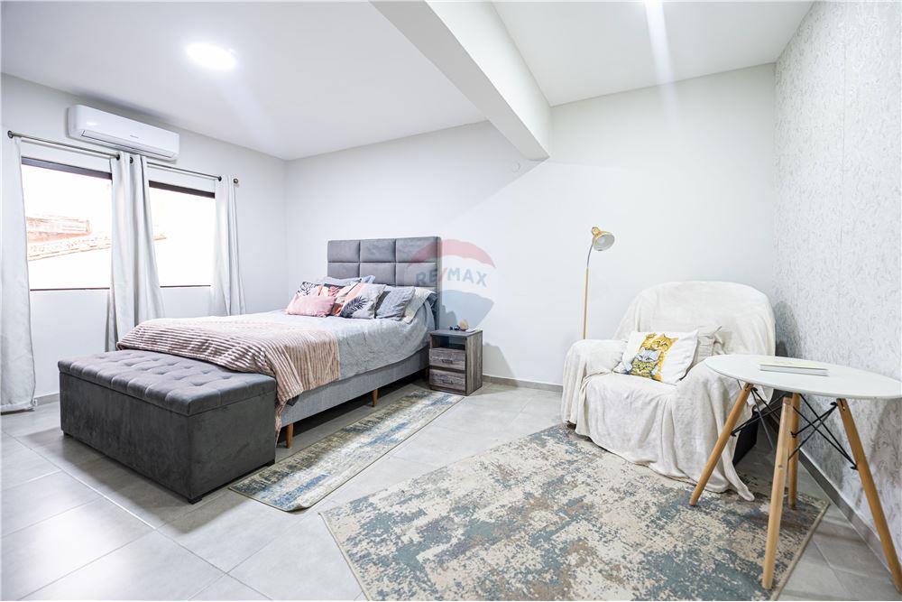 Casa pareada en Villa Aurelia 3 dorm con quincho — foto 3