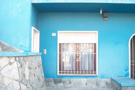 #pocitos.todo En Planta Baja Garage+cochera