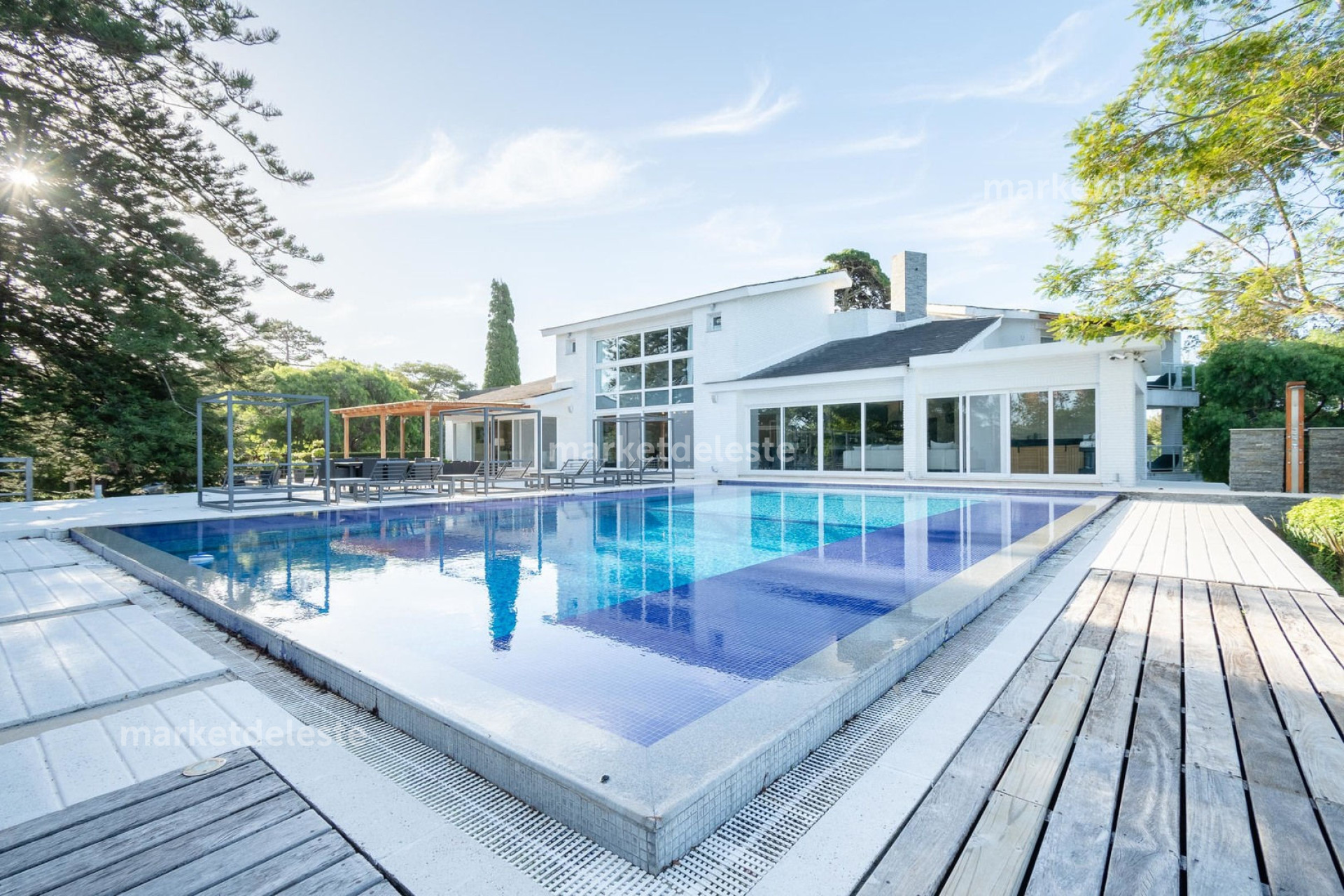 GOLF - MANSION