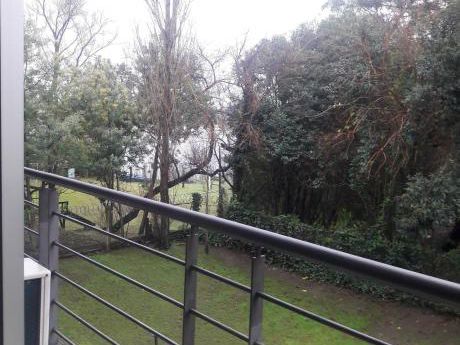 Parque Miramar Sobre Avenida De Las Américas