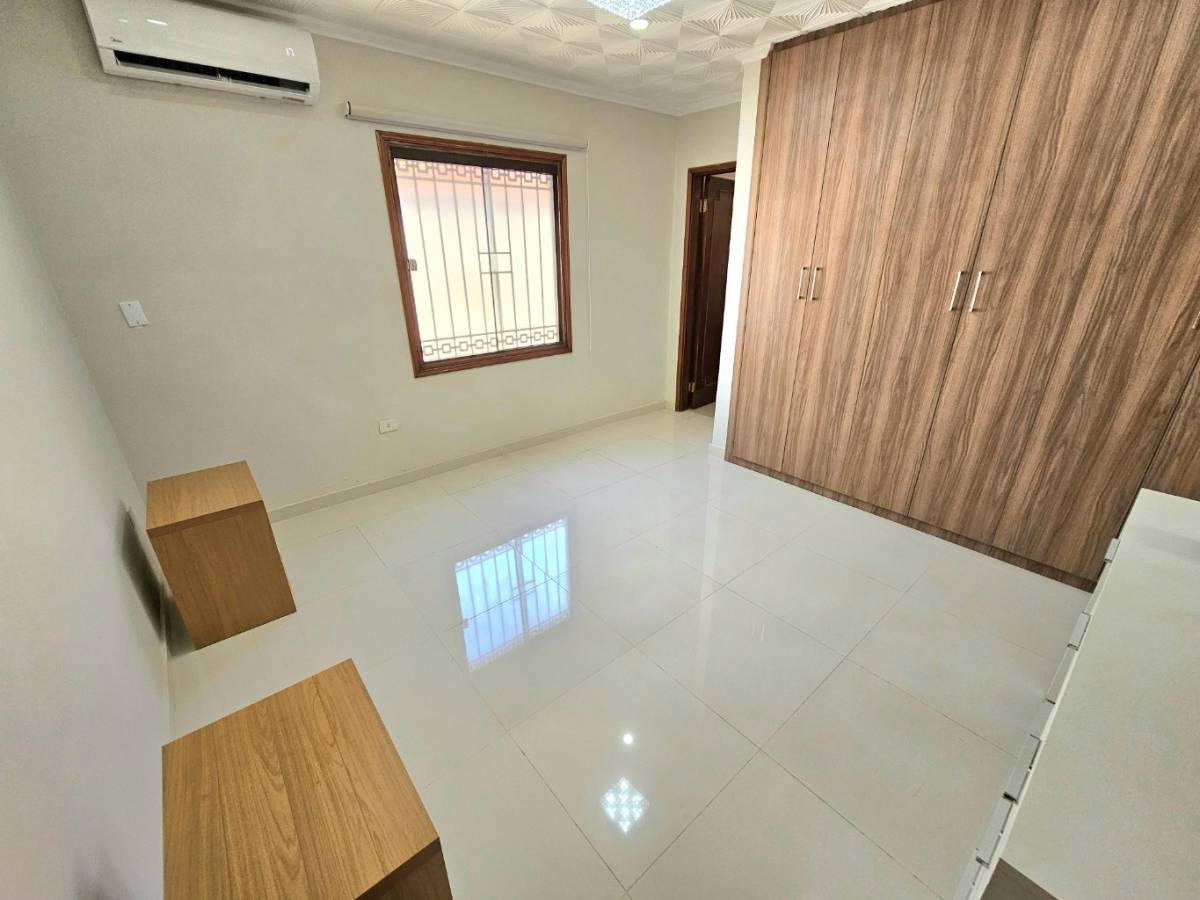 OFERTA. CASA EN EL BARRIO YCUA SATI — foto 3