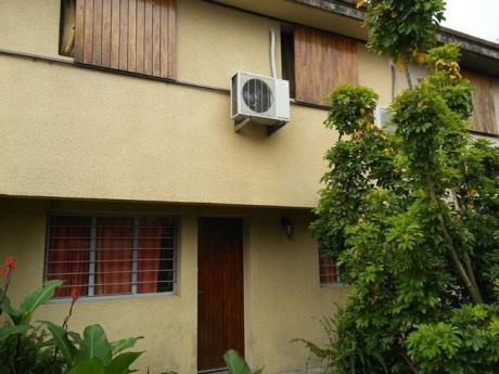 Frente Al Parque Barofio Casa Duplex En Complejo Privado