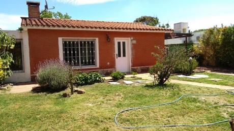 Comoda Casa A 100 Mt De La Rambla De Shangrila