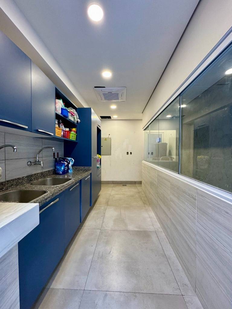 Vendo Moderna Residencia en Lambaré — foto 3