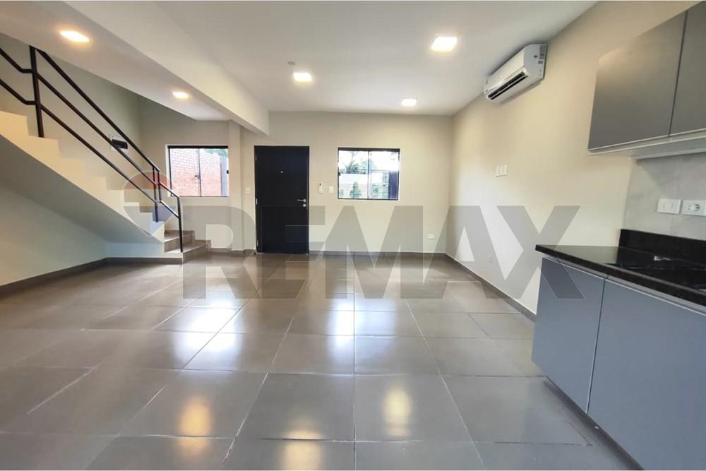 ALQUIER DUPLEX A ESTRENAR LUQUE — foto 3