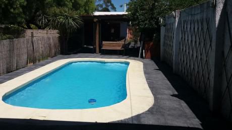 Casa Con Piscina En San Jose De Carrasco