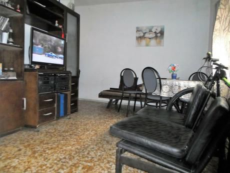Casa En Venta 2 Dormitorios