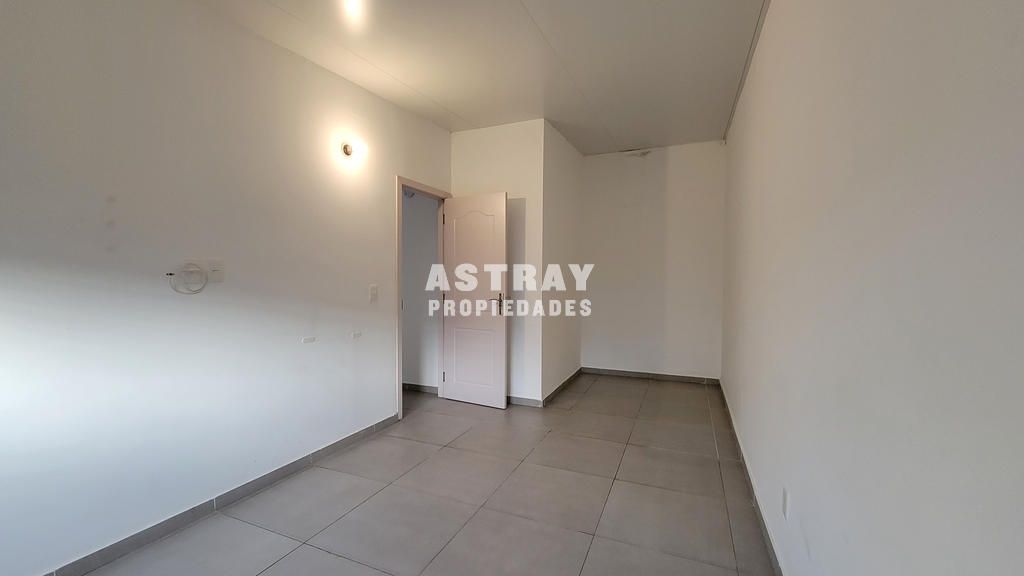 Departamento en alquiler de 3 ambientes en Jacinto Vera · Foto 11