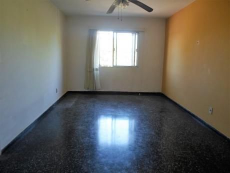 Apartamento En Venta 3 Dormitorios