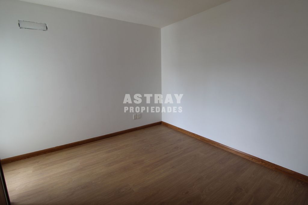 Departamento en alquiler de 3 ambientes en Malvin · Foto 11