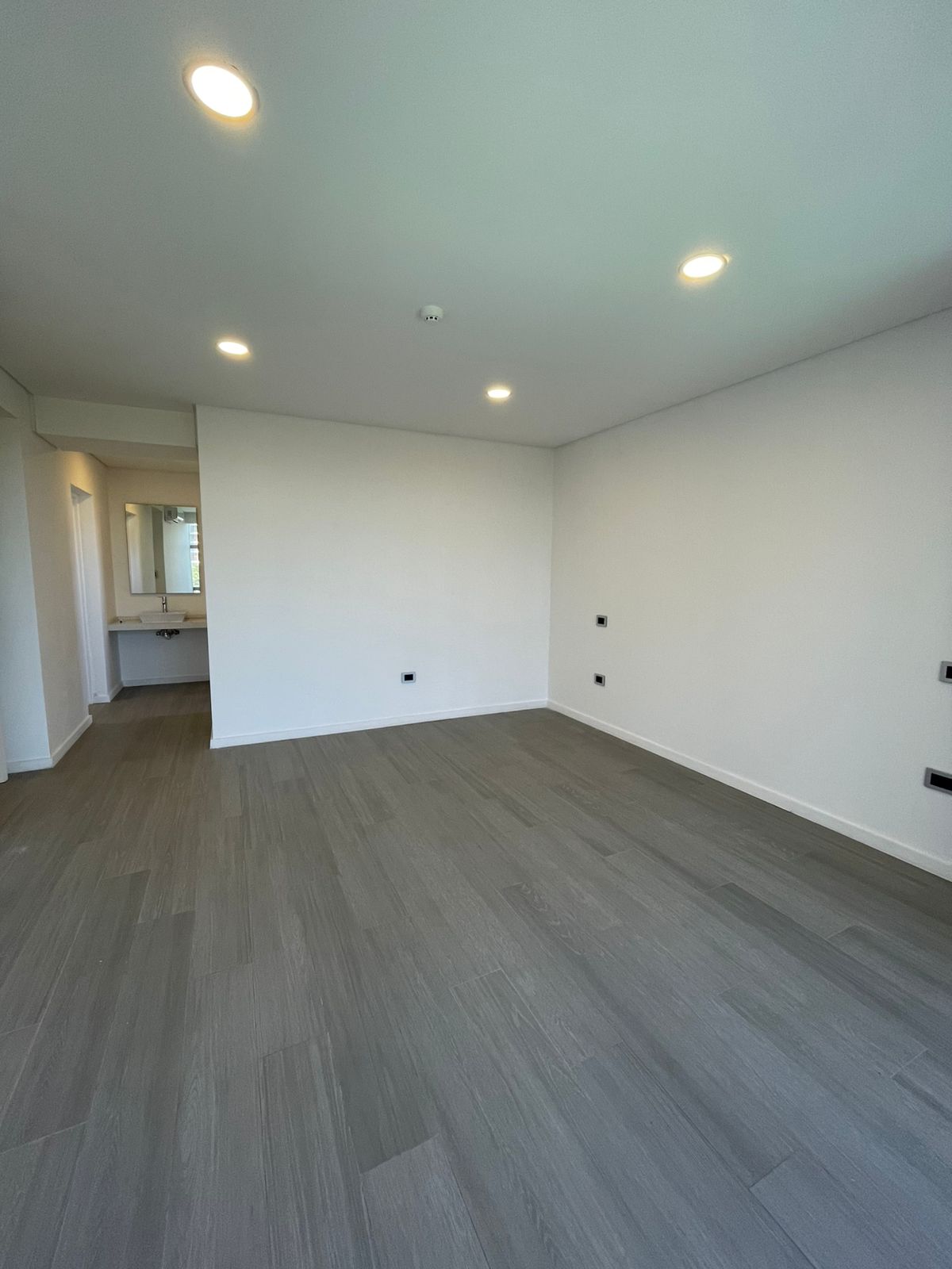 AVDA. SANTISIMA TRINIDAD EN ALQUILER DEPARTAMENTO DE 2 DORMITORIOS CON COCHERA — foto 3