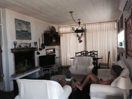 Excelente Casa En Pinares Punta Del Este.