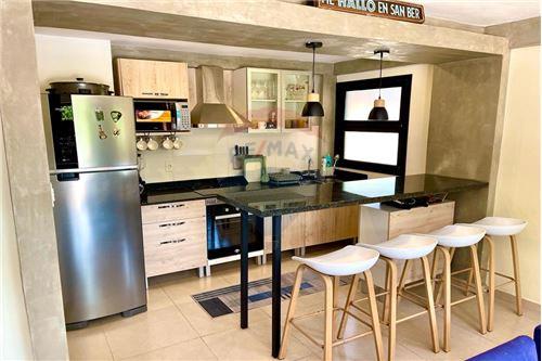 Casa-Venta-PY Cordillera San Bernardino  Urbanizacion Sadi 3 — foto 3