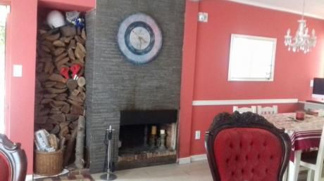 Casa Propiedad única, Excelente Ubicación!