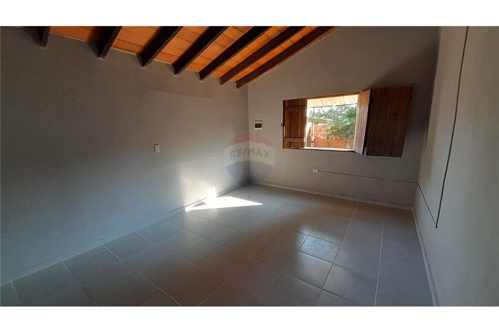 ALQUILER DE CASA EN LUQUE — foto 3