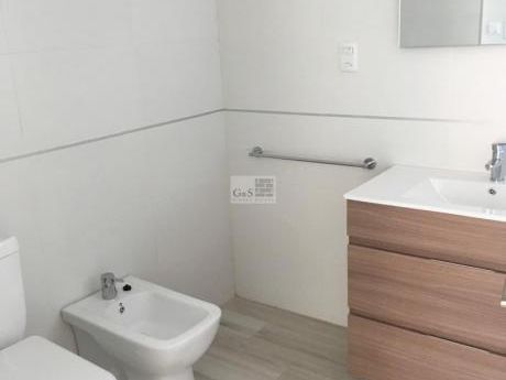 Casa A Estrenar